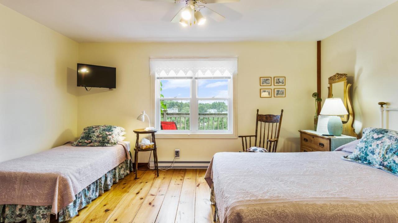 Bayview Pines Country Inn B&B Mahone Bay Exterior foto