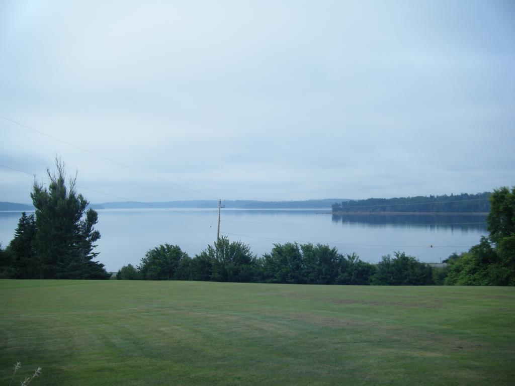 Bayview Pines Country Inn B&B Mahone Bay Exterior foto