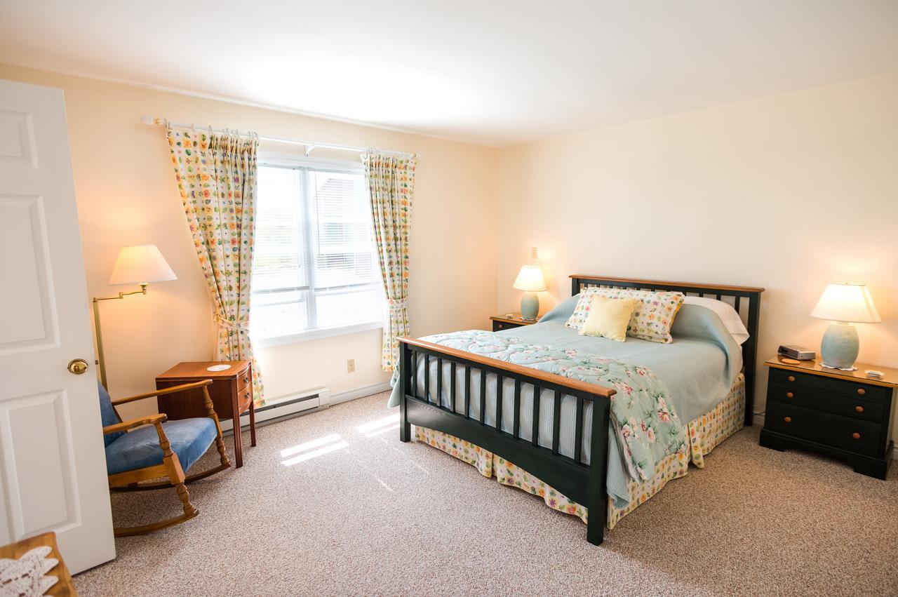 Bayview Pines Country Inn B&B Mahone Bay Exterior foto